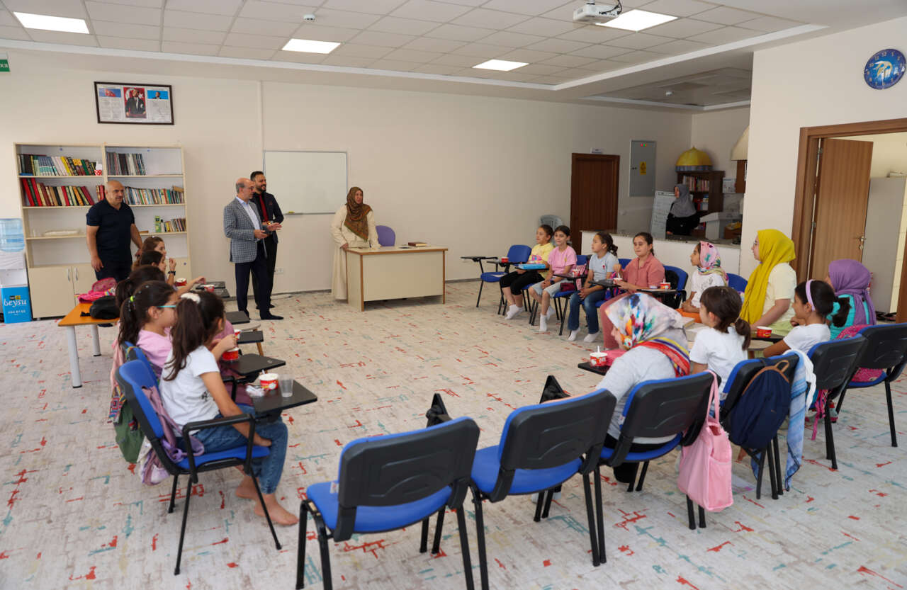 Konya’da yaz coşkusu! Başkan Pekyatırmacı Kur’an Kurslarında çocuklarla buluştu 11